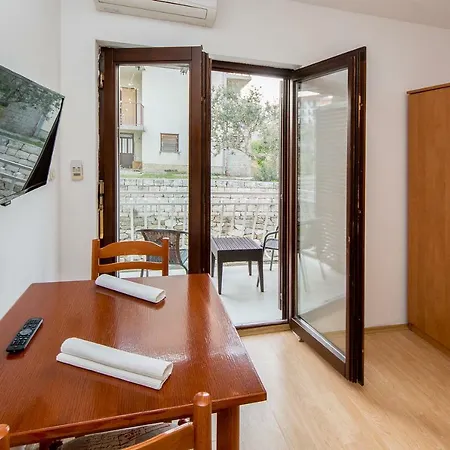 Lito Apartment