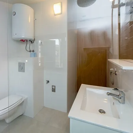Lito Apartment